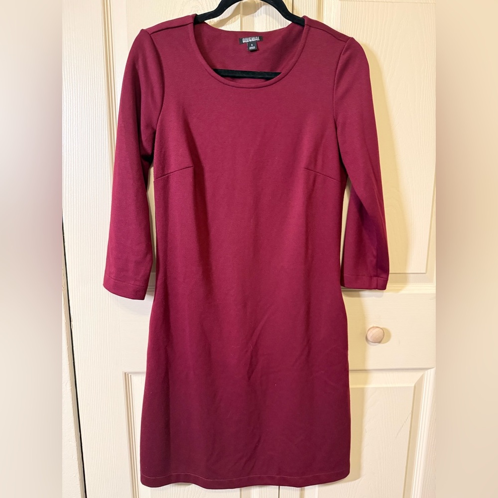 Nicole Miller Red Cabernet 3/4 Sleeve Midi Dress Crew Neck
